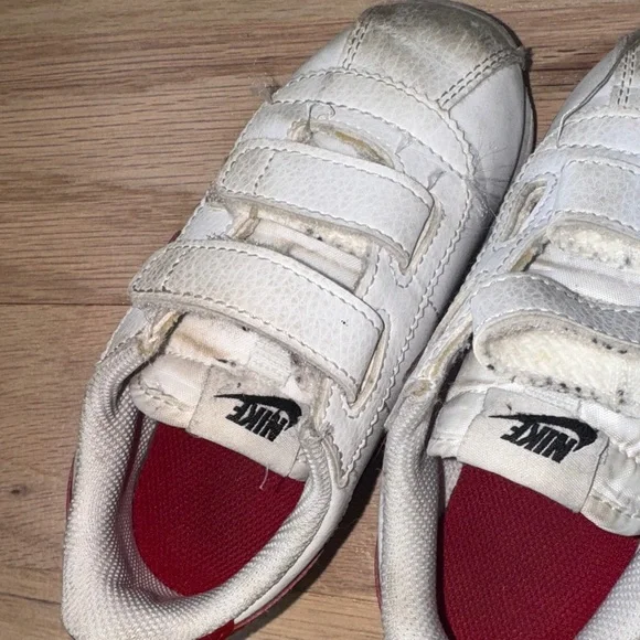 Nike Kids White and Red Velcro Sneakers - Picture 6 of 12